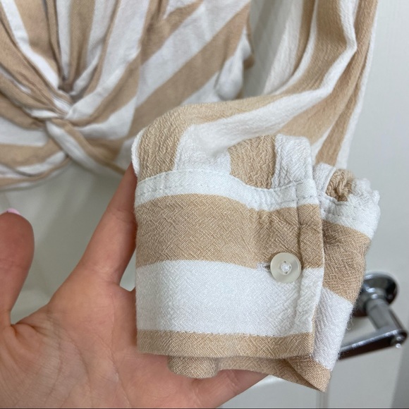 Hollister Crop Top - Picture 5 of 7